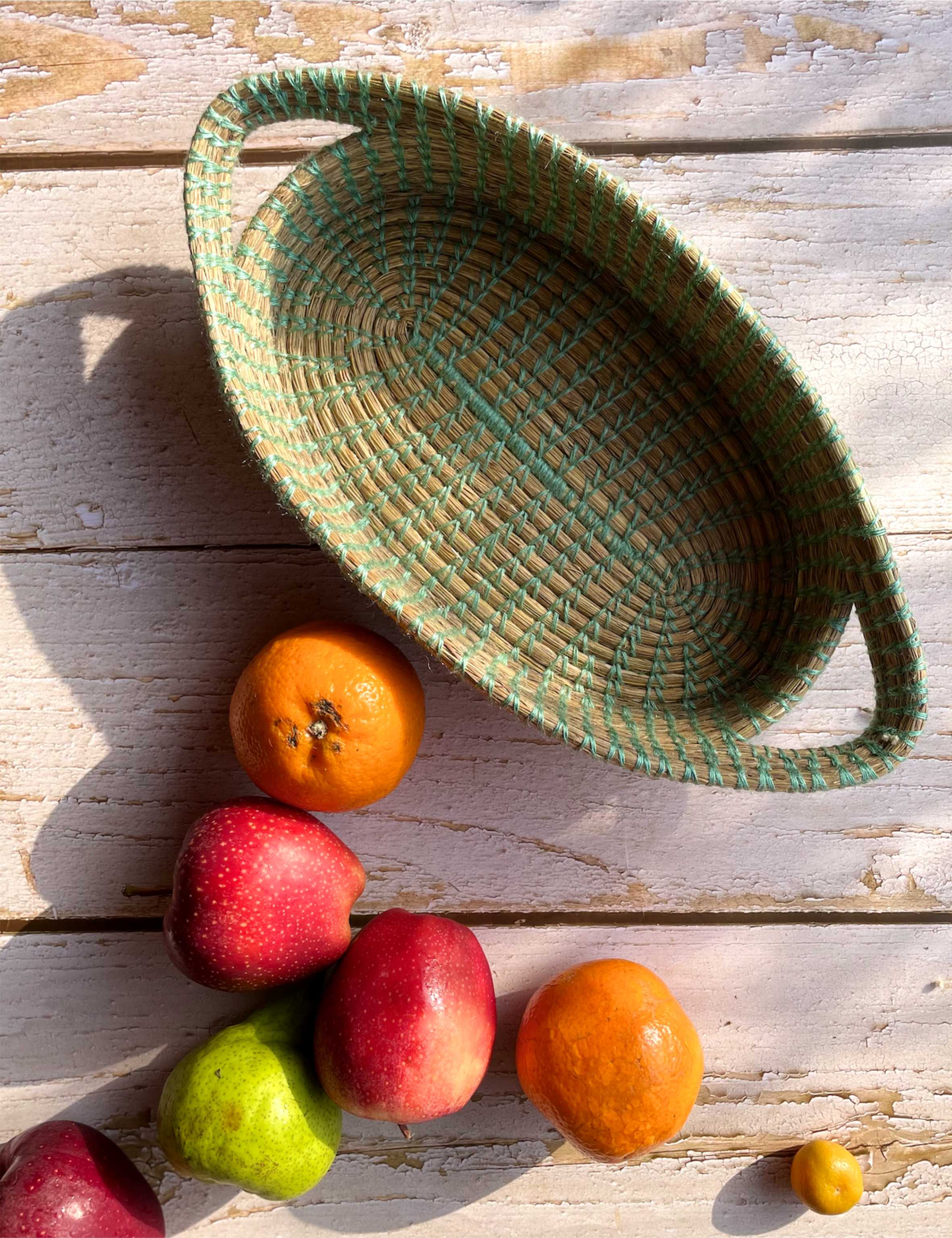 Handcrafted salt reed Fruit basket